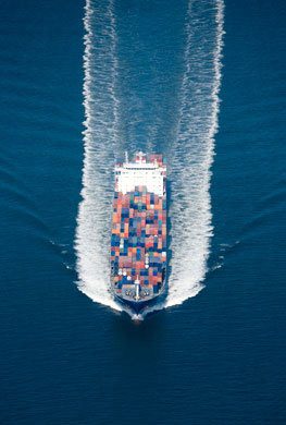 Offshore Luftaufnahme eines Containerschiffs in der Nordsee. © Dominik Reipka professionelle Luftbildfotografie Hamburg.